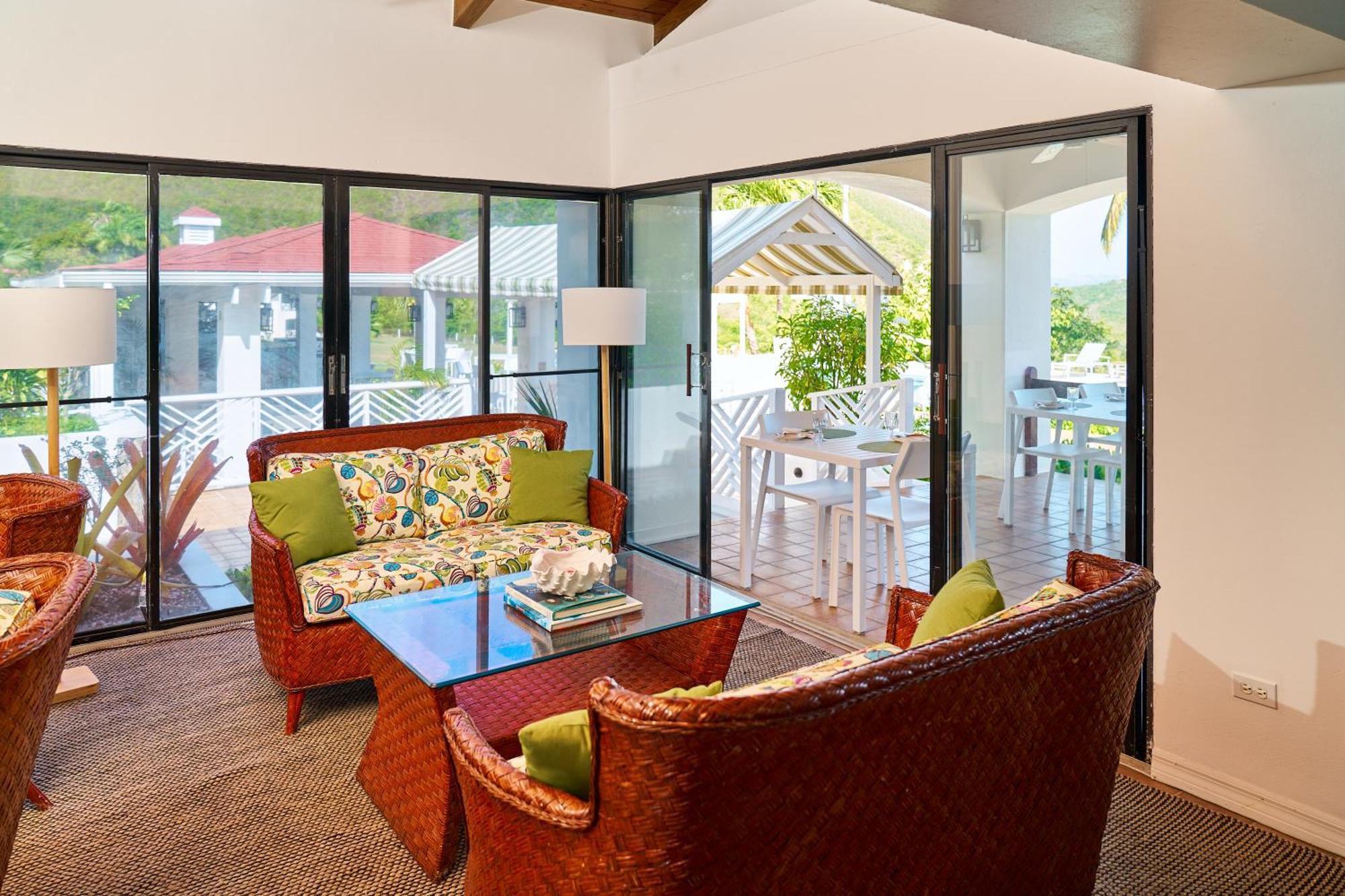 Mount Nevis Hotel Kültér fotó