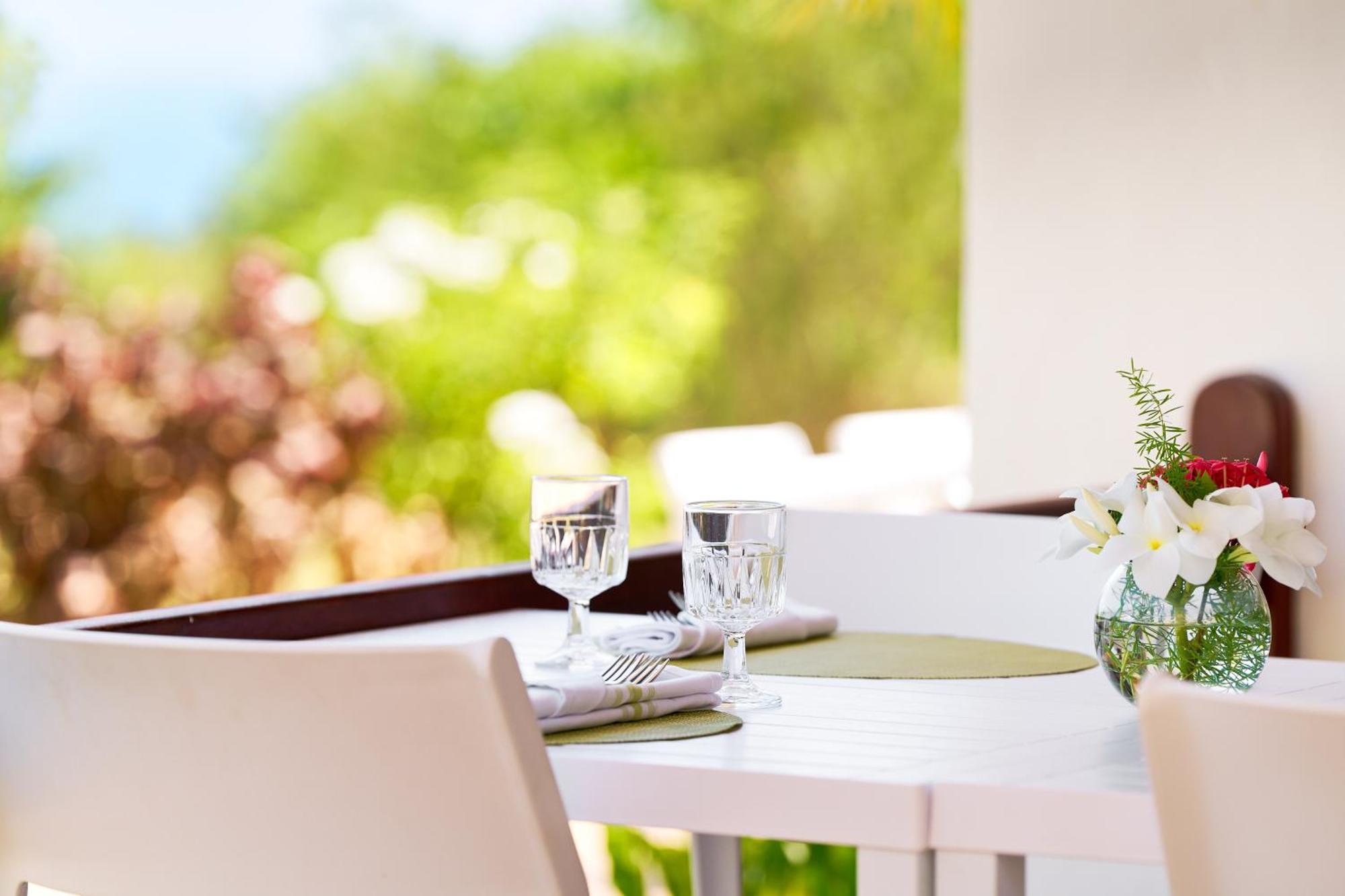 Mount Nevis Hotel Kültér fotó